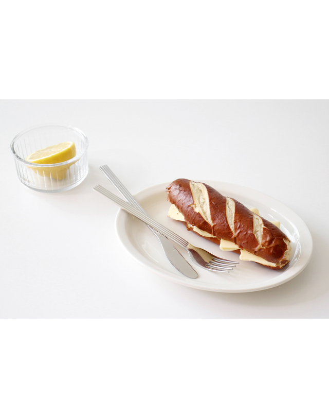 카모메키친 플리츠 올스텐 커트러리 양식기세트 3P (숟가락 포크 나이프) 착용컷
