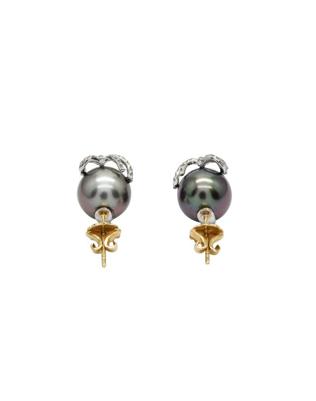 타리 마코이 [TARIMACOI] 흑진주 리본 귀걸이 Black Pearl Ribbon Earrings 착용컷