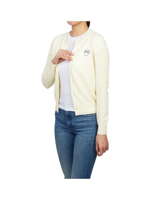 꼼데가르송 꼼데가르송 화이트와펜 여성 가디건 AZ N065 051 3 착용컷