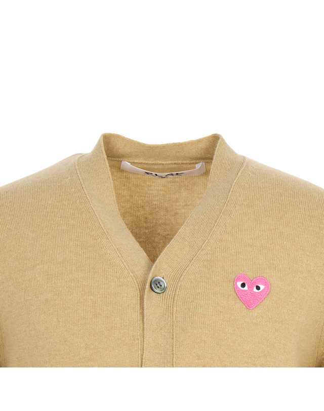 꼼데가르송 꼼데가르송 핑크와펜 가디건 AX N099 051 3 (남여공용) 착용컷