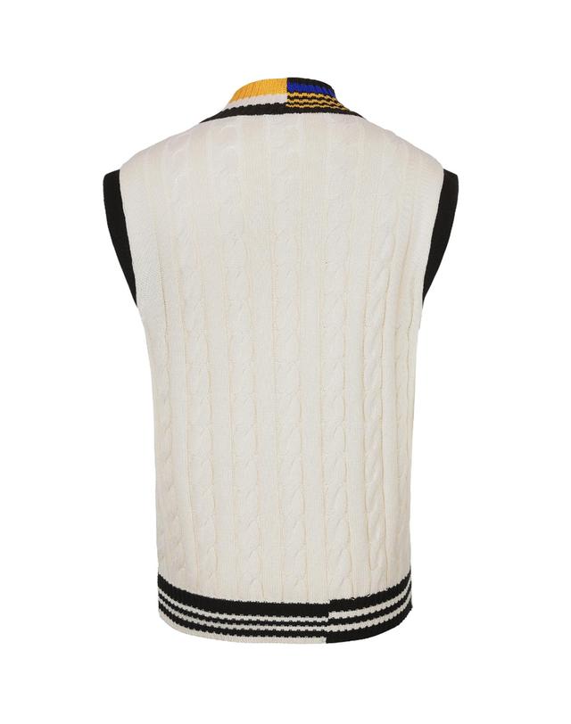 퓨처레트로 (UNISEX) V OVERNECK KNIT VEST 아이보리 착용컷