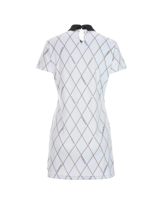 퓨처레트로 (WOMEN) IRREGULAR LOGO ONE-PIECE 화이트 착용컷