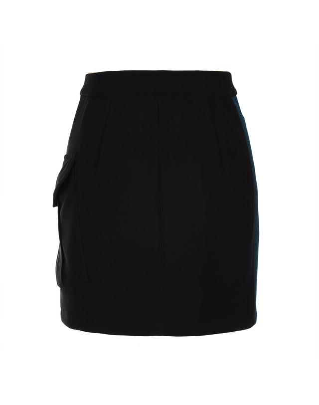 퓨처레트로 (WOMEN) FLAP POCKET MINI SKIRT 블랙 착용컷