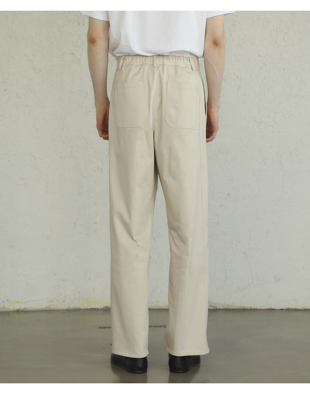 필시크 SIDE CUT BANDING CHINO PANTS (IVORY) 아이보리 착용컷