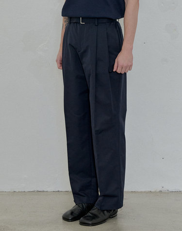 SOLOTEX BELTED TWO TUCK PANTS (Navy)