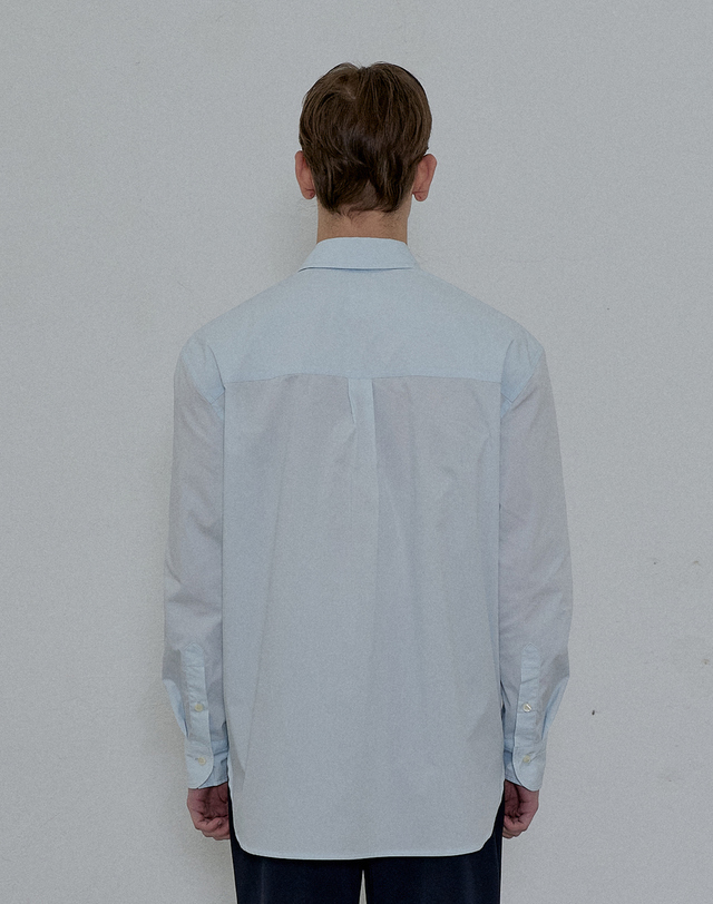 필시크 COMFORT SILHOUETTE SHIRTS (Light blue) 착용컷