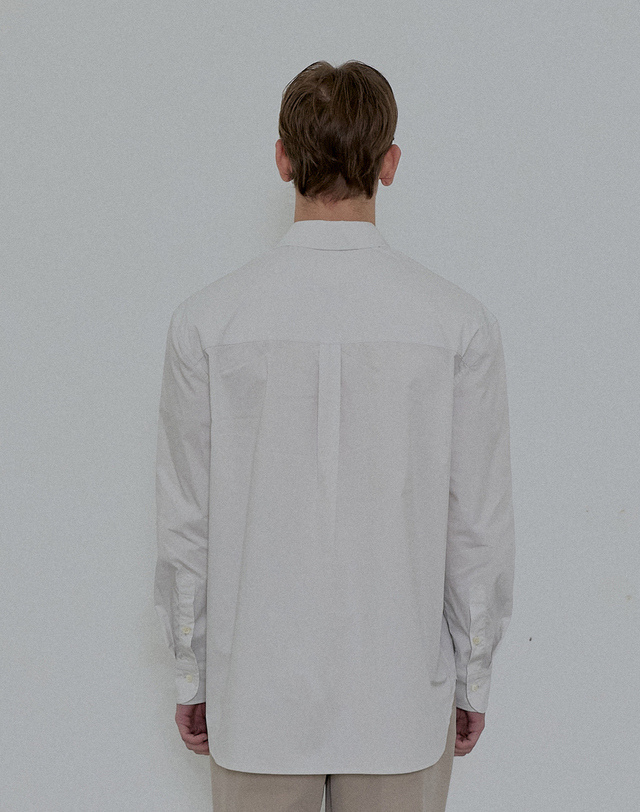 필시크 COMFORT SILHOUETTE SHIRTS (Light gray) 착용컷