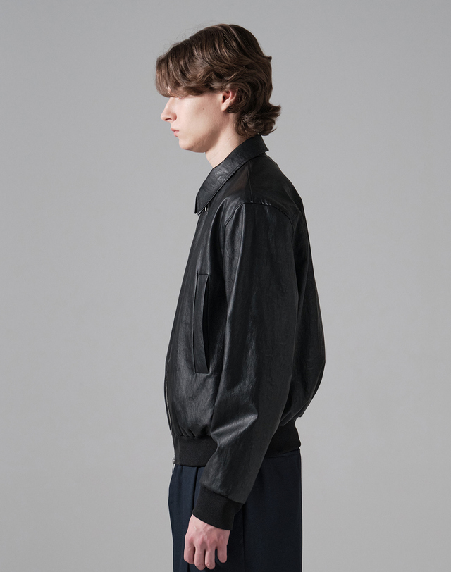 필시크 LEATHER BLOUSON (BLACK) 블랙 착용컷