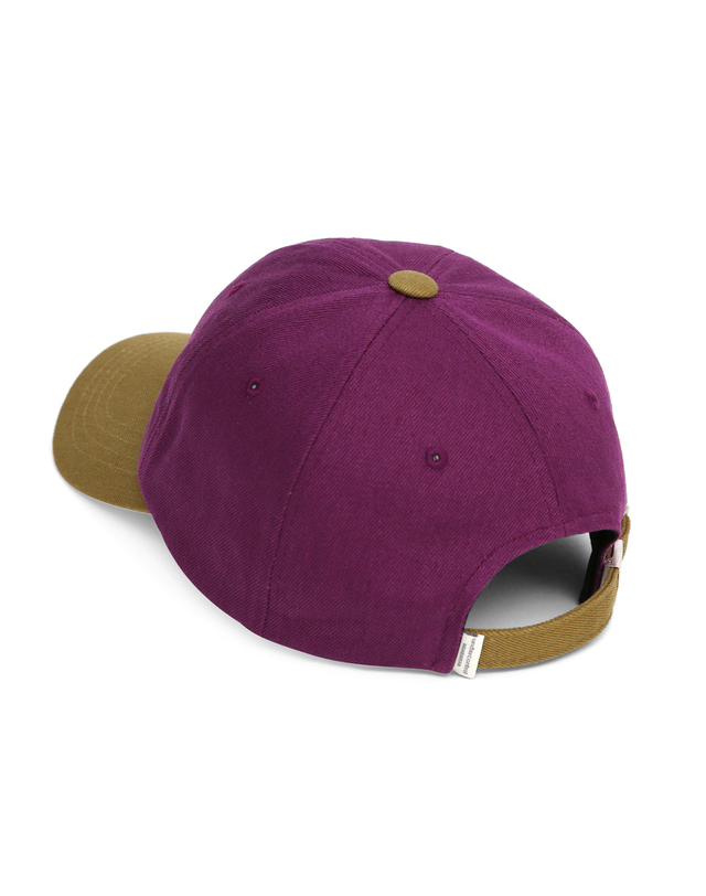언더컨트롤 워싱 코튼 볼캡 V SQUARE / WASHED B B / PURPLE LIME 착용컷