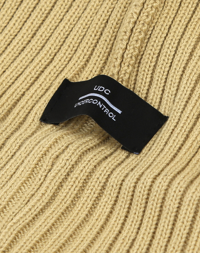 언더컨트롤 BEANIE / CROSS BOX LOGO / D LEMON 착용컷