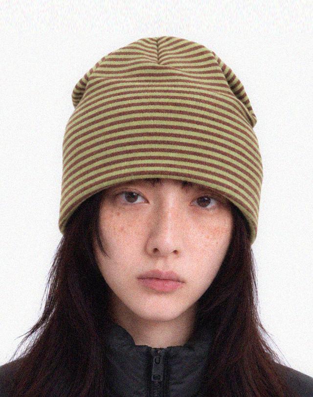 언더컨트롤 플리스 겨울 스트라이프 투톤 니트 두겹 비니 TENCEL MIX LONG WINTER HAT / DUAL COLOR / OLIVE BROWN 착용컷
