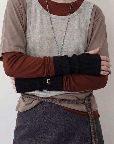 언더컨트롤 스튜디오 겨울 램스울 핸드 워머 SLEEVE WARMER / LAMBS WOOL / BLACK
