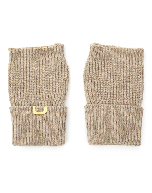 언더컨트롤 스튜디오 겨울 핸드워머 반장갑 SLEEVE WARMER / CASHMERE / D LINEN 착용컷