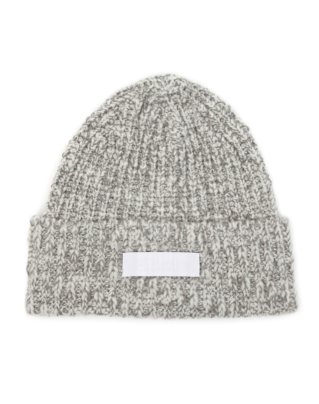 언더컨트롤 스튜디오 겨울 롱비니 FLOW BEANIE / CROSS WAVE WOOL / GREY 착용컷