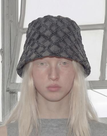 크로스 패턴 버킷햇 STAND BUCKET / CROSS CREASE / SHINY GRAY
