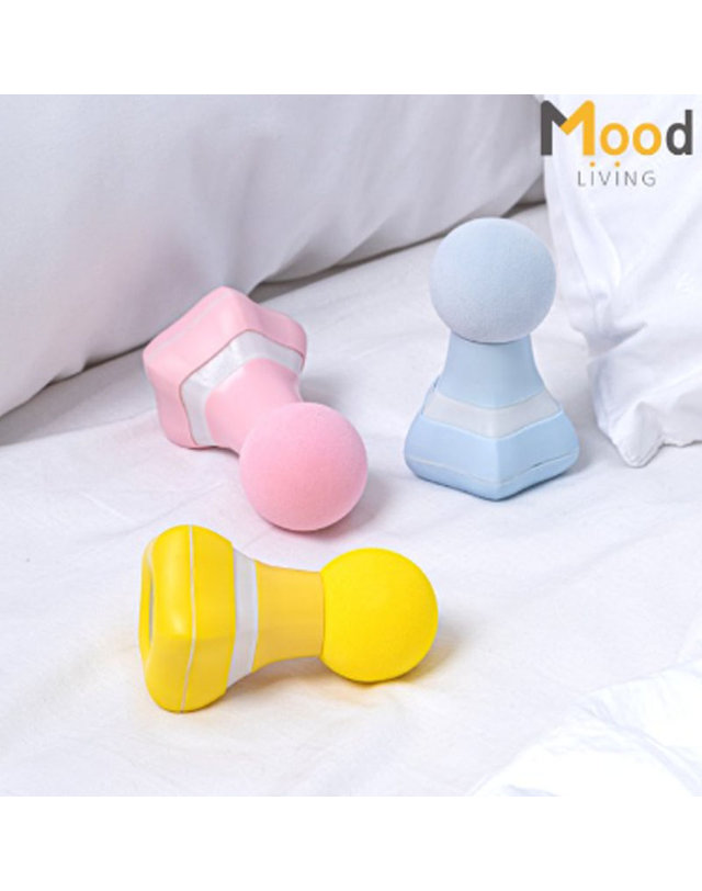 트라이스 [mood living] 무드리빙 무선 충전식 미니 마사지기 (색상랜덤) 착용컷