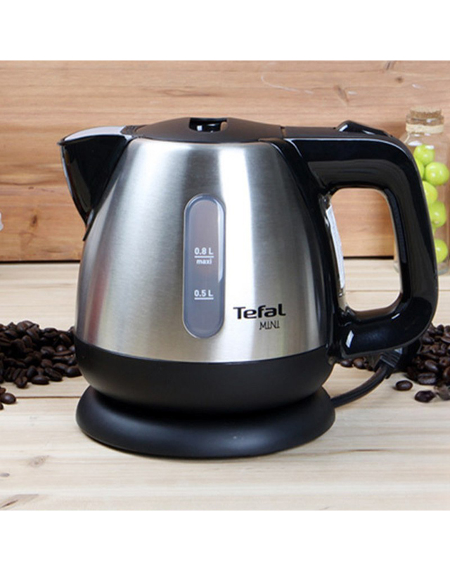 트라이스 [Tefal] 테팔 무선주전자 미니 스텐 0.8L BI81252 착용컷