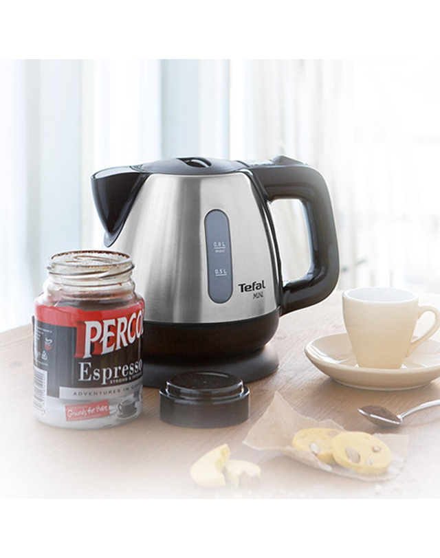 트라이스 [Tefal] 테팔 무선주전자 미니 스텐 0.8L BI81252 착용컷