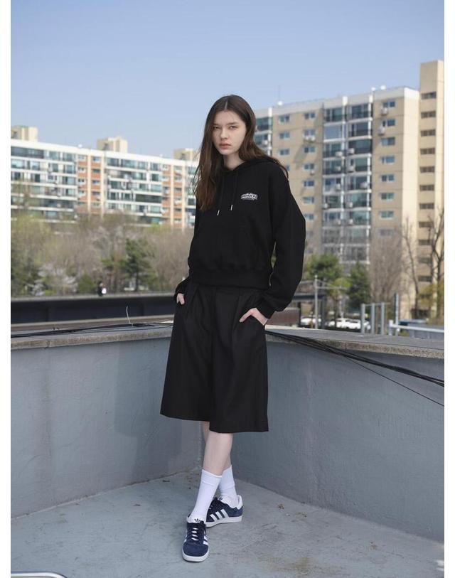 파르아비옹 [2023SS] Silky Bermuda Pants 착용컷