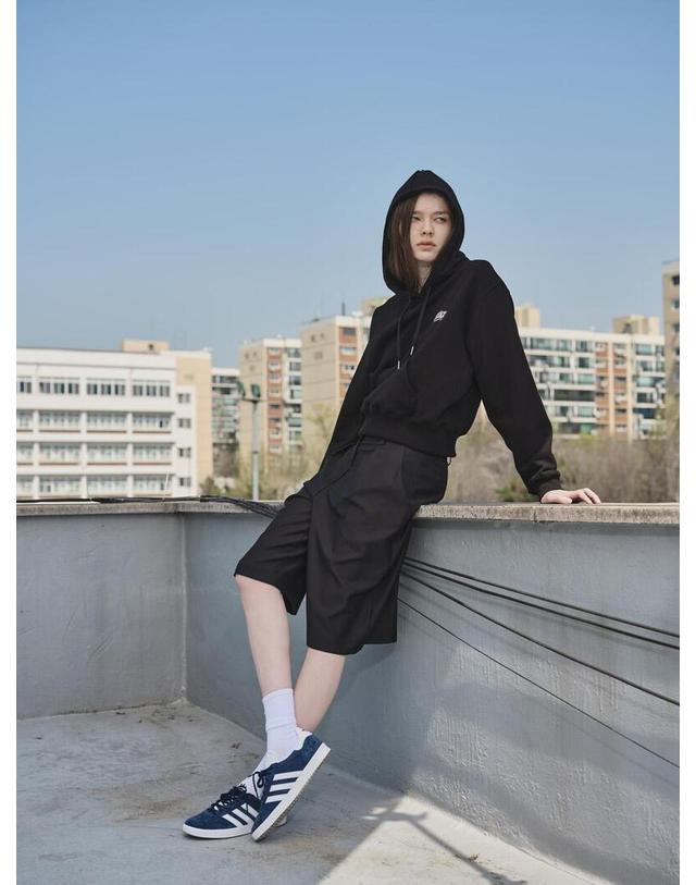 파르아비옹 [2023SS] Silky Bermuda Pants 착용컷