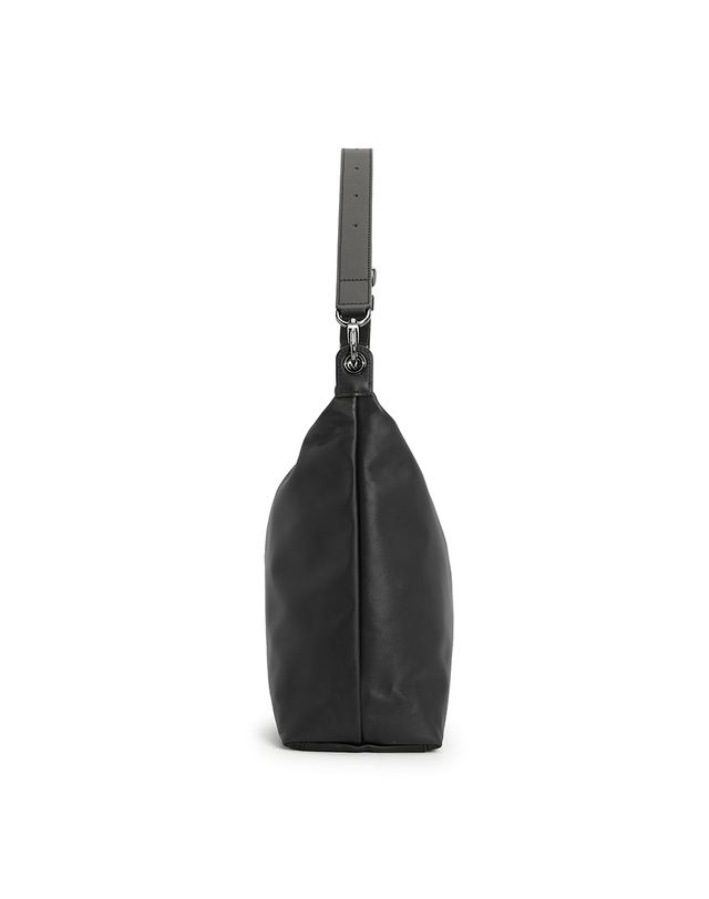 롱샴 롱샴 르 플리아쥬 엑스트라 XL 호보백 10371 987 001 (남여공용) 착용컷