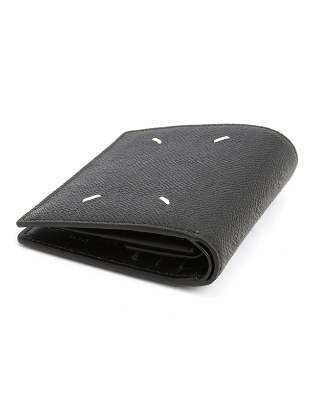 메종 마르지엘라 메종마르지엘라 스크래치 반지갑 SA3UI0007 P4745 T8013 (남여공용) 착용컷