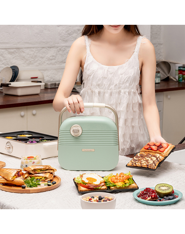 벤소닉 벤소닉 크로플 와플 메이커 팬 샌드위치 HY-6602 착용컷