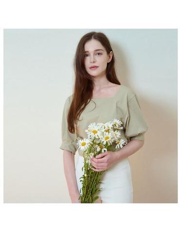 CROP LIGHT OLIVE GREEN T-SHIRT