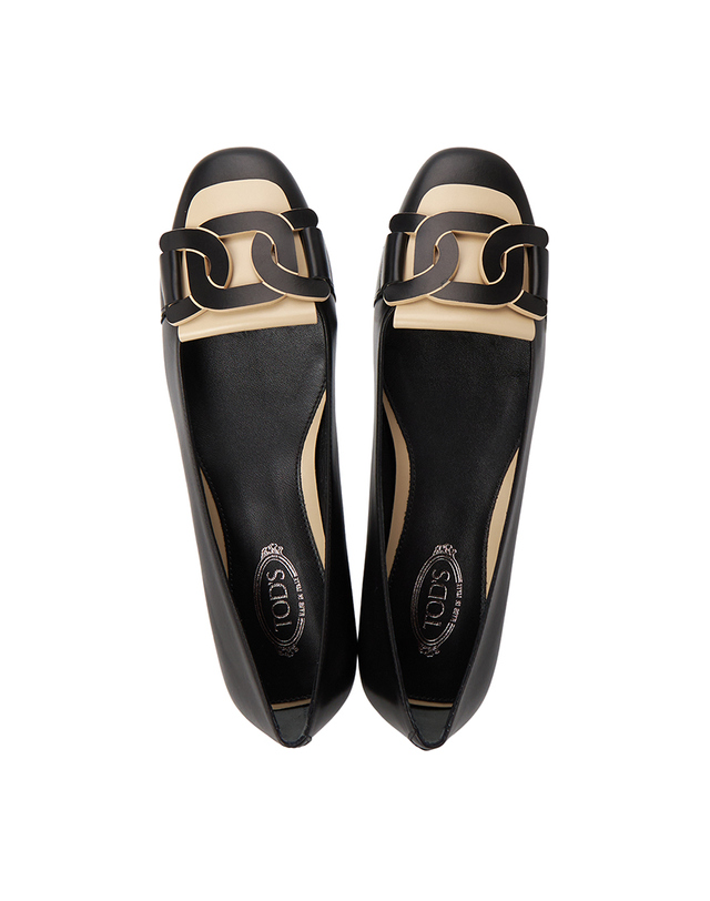 토즈 토즈 여성 플랫슈즈 XXW23L0IN20BSS4729 착용컷