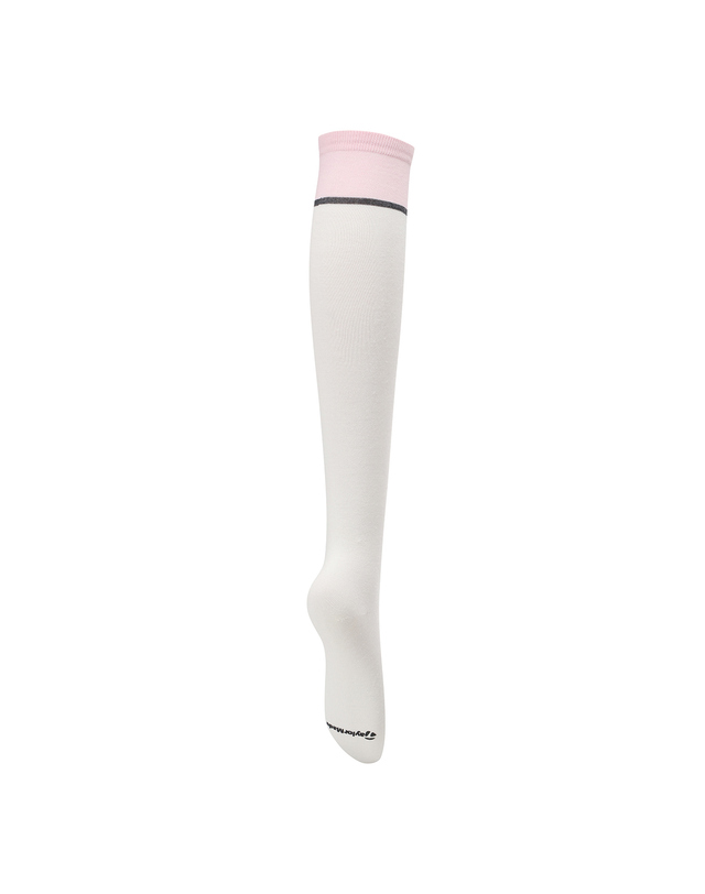 테일러메이드 여성 투톤 울 니삭스 TAN-86HG01-102 착용컷