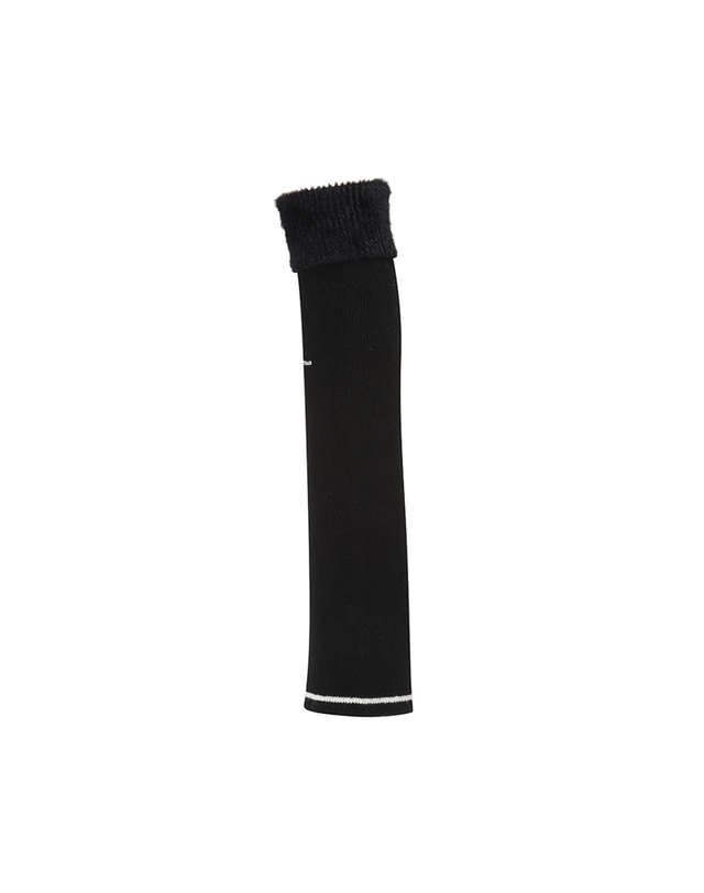 테일러메이드 여성 니트 발토시 TAO-86HG56-199 착용컷