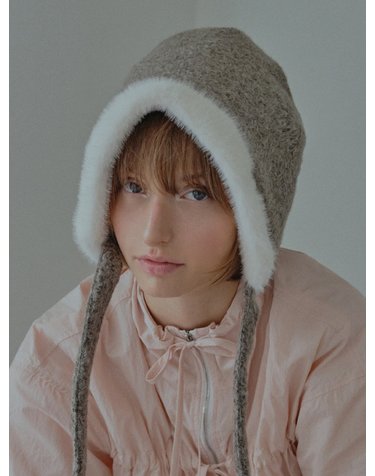 DOWNY BONNET HAT IN WARM GRAY