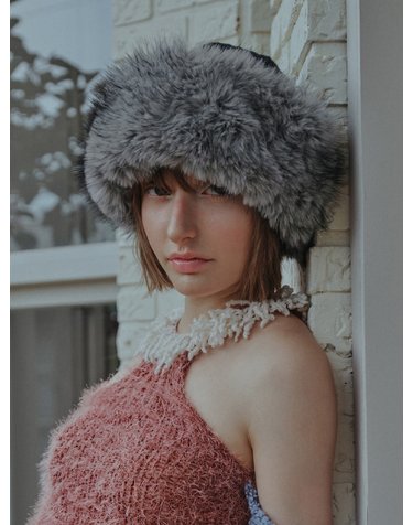 KNIT FUR TOQUE HAT IN BLACK