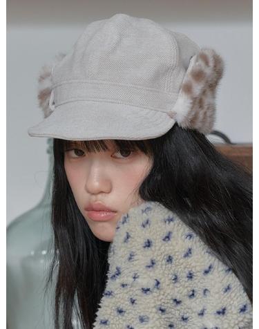 FUR EARFLAP CAP IN FLECK CREAM