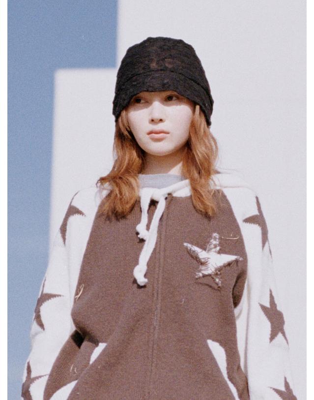포에지담 FLORE TERRY BEANIE IN BLACK 착용컷