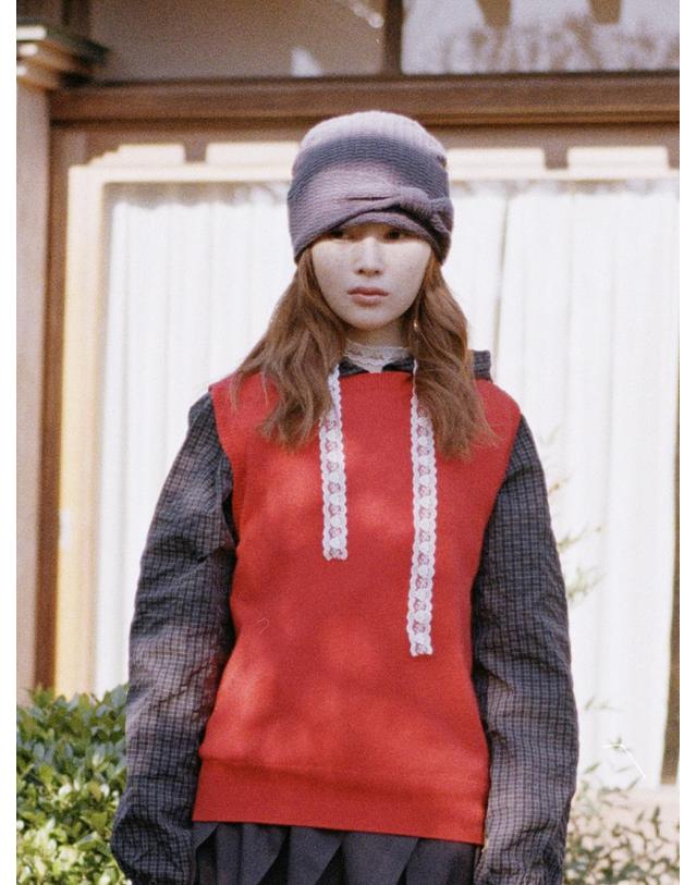 포에지담 TIE KNIT BEANIE IN GRAY 착용컷