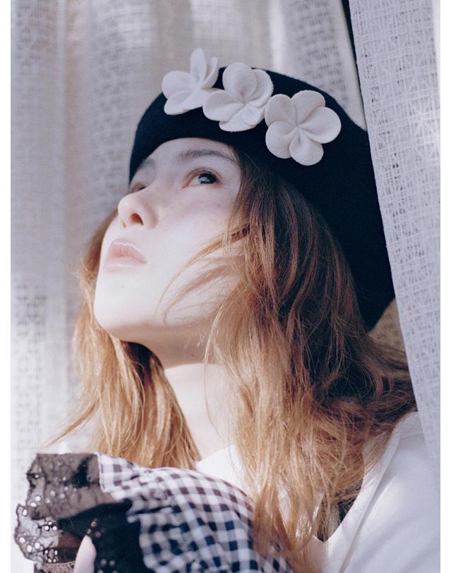 포에지담 VINCA BERET IN CREAM 착용컷