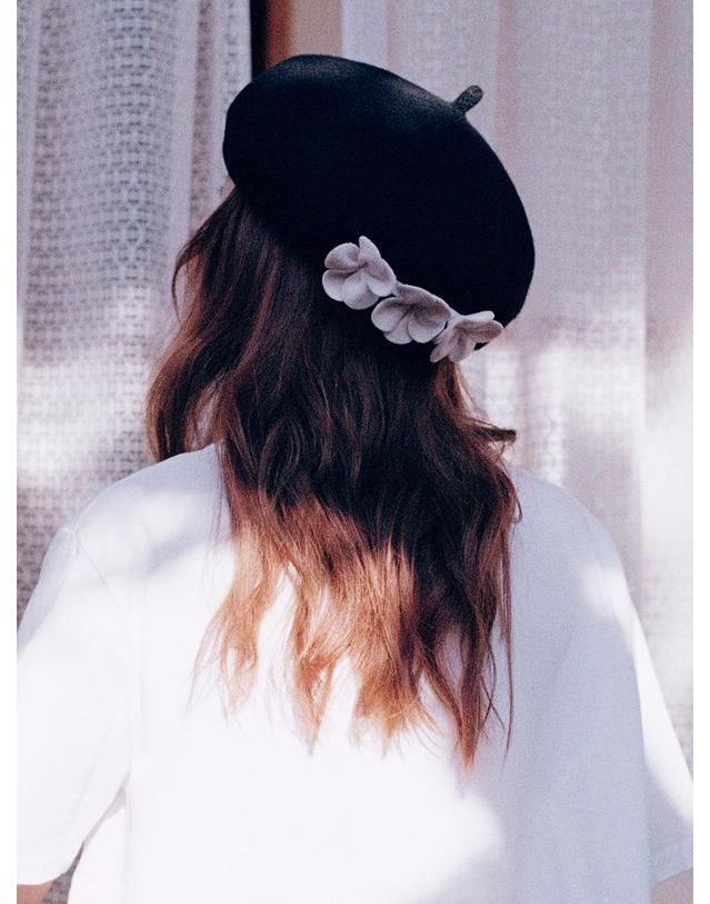 포에지담 VINCA BERET IN CREAM 착용컷