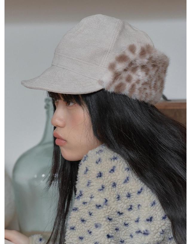 포에지담 FUR EARFLAP CAP IN FLECK CREAM 착용컷
