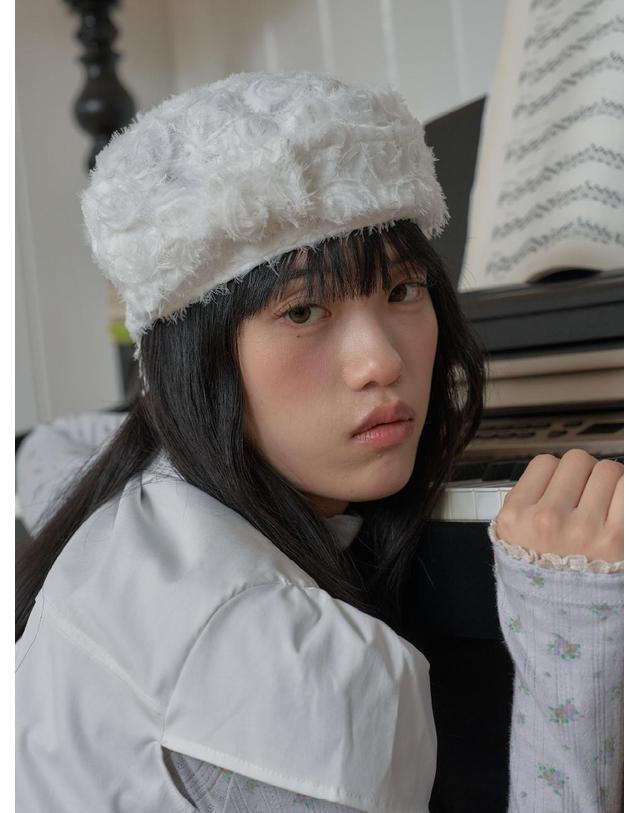 포에지담 RUBAN NOUVELLE MARGOT HAT IN PEONY WHITE 착용컷