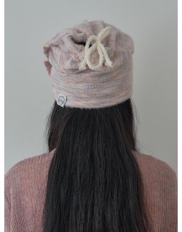 포에지담 BUTTON DRAW BEANIE IN MAUVE 착용컷