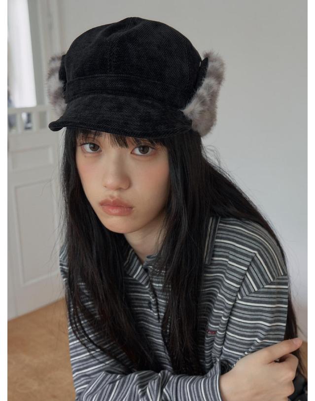 포에지담 FUR EARFLAP CAP IN FLECK BLACK 착용컷