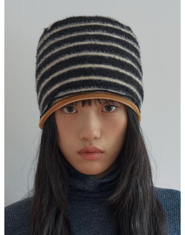 포에지담 DOUBLE STRIPE BEANIE IN BLACK 착용컷