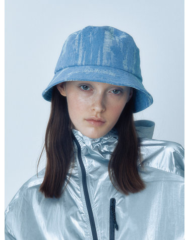 포에지담 DESTROYED DENIM BUCKET HAT IN LIGHT BLUE
