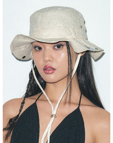 MIRABELLE BUCKET HAT IN DAISY