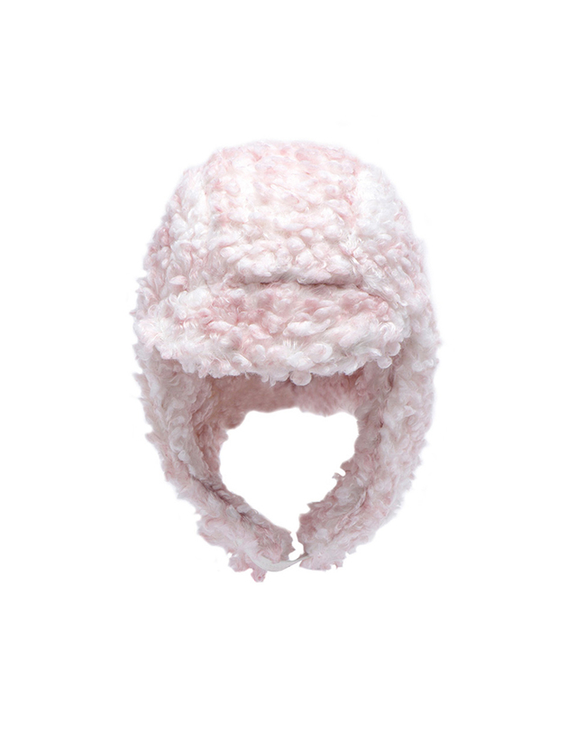 포에지담 CURLY EARFLAP HAT IN CLOUD PINK 착용컷