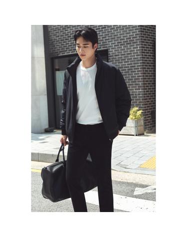 [라이프 퍼포먼스] 심플 다운 점퍼 BRUAW25001BKX