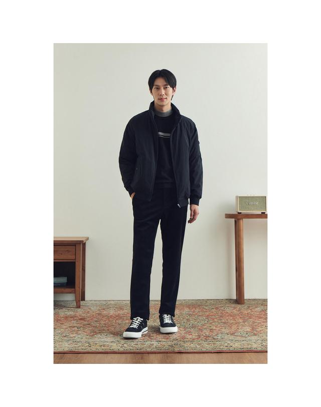 브렌우드 [라이프 퍼포먼스] 심플 다운 점퍼 BRUAW25001BKX 착용컷