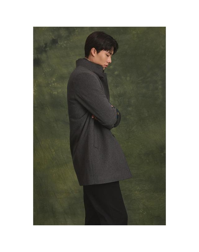 브렌우드 캐시미어 블렌디드 카라FUR부착 다운코트 BRCBW26641BED 착용컷