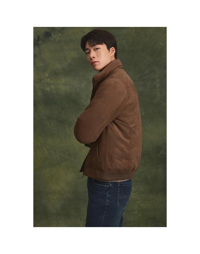 브렌우드 스웨이드 다운 블루종 BRUAW26561CMX 착용컷